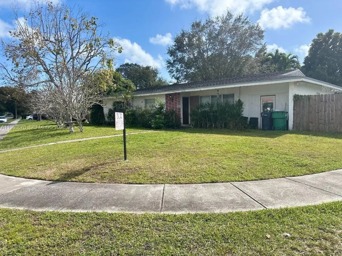 10010 SW 161st St, Miami, FL 33157 - Image #1