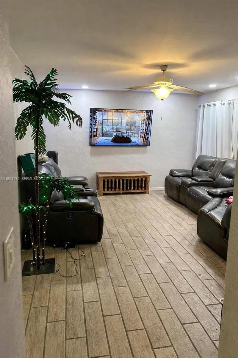 10010 SW 161st St, Miami, FL 33157 - Image #3