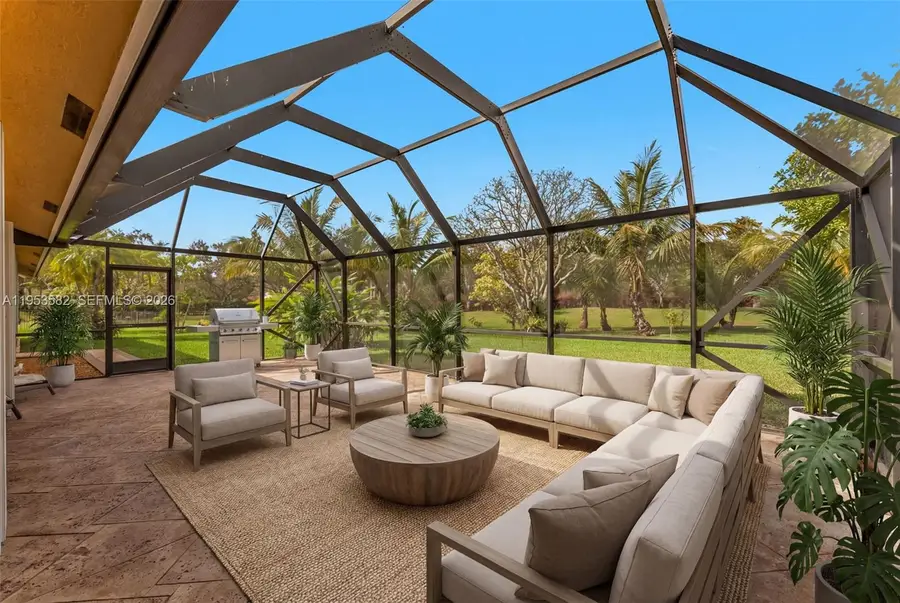 450 NW 201st Ave, Pembroke Pines, FL 33029 - Image #2