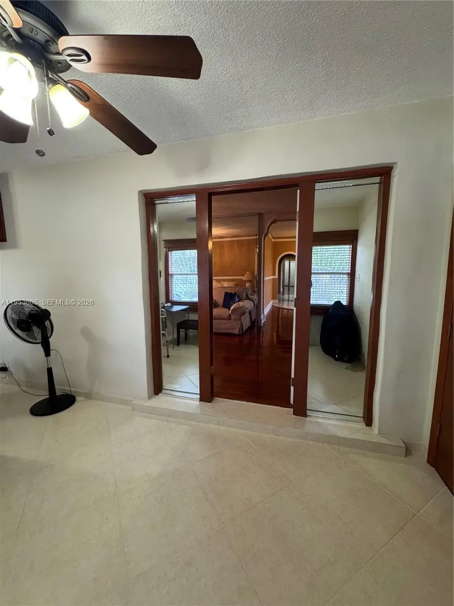 322 SW 31st Ct, Miami, FL 33135 - Image #2