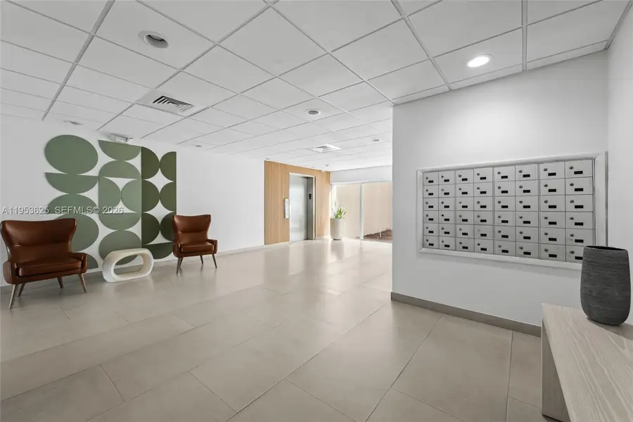 1665 Bay Rd #518, Miami Beach, FL 33139 - Image #3