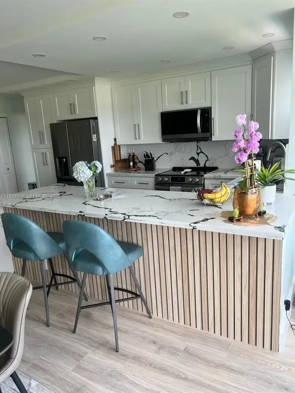 2500 NE 48th Ln #607, Fort Lauderdale, FL 33308