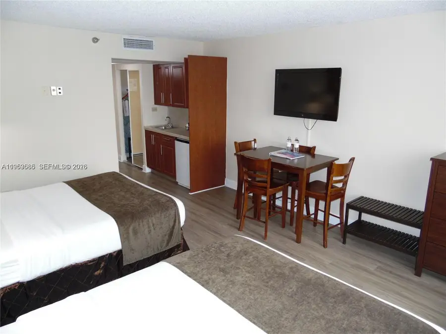 19201 Collins Ave #243, Sunny Isles Beach, FL 33160 - Image #3