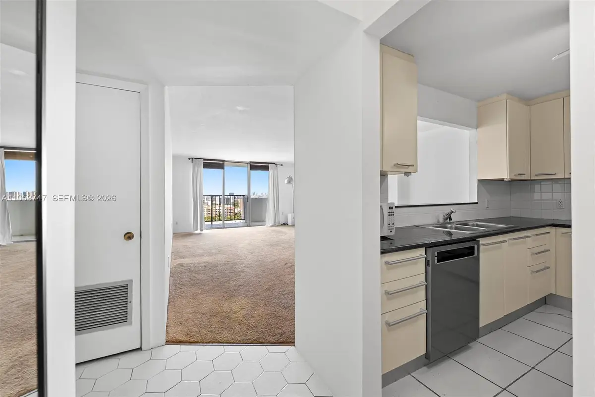 2780 NE 183rd St #1911, Aventura, FL 33160 - Image #1