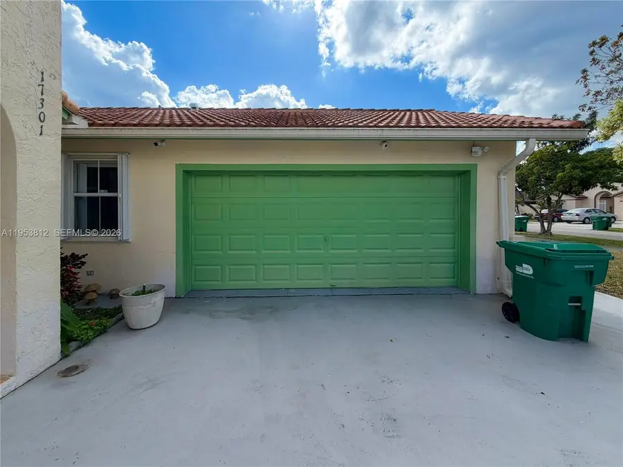 17301 SW 149th Ct, Miami, FL 33187 - Image #2