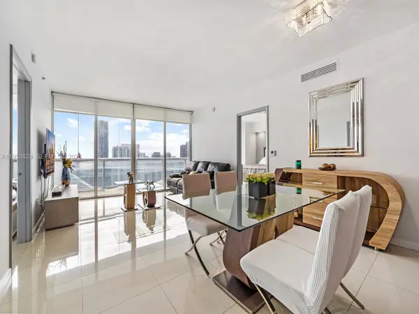 495 Brickell Ave #5203, Miami, FL 33131