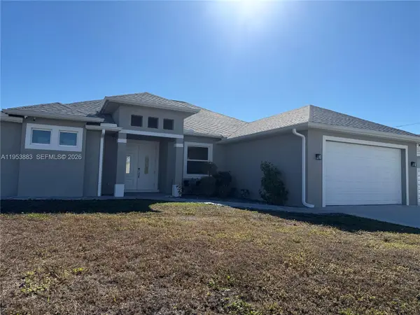 3013 4th St W, Lehigh Acres, FL 33971