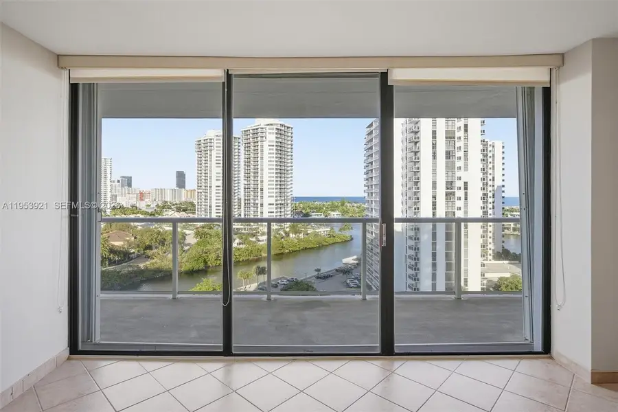 3731 N Country Club Dr #1421, Aventura, FL 33180 - Image #3