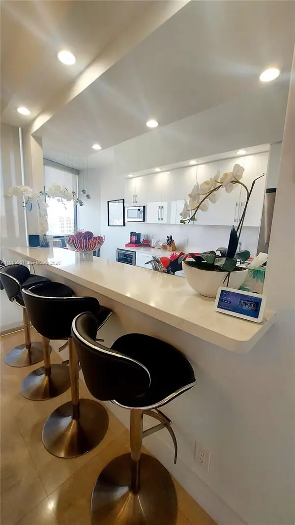 1000 E Island Blvd #3106, Aventura, FL 33160