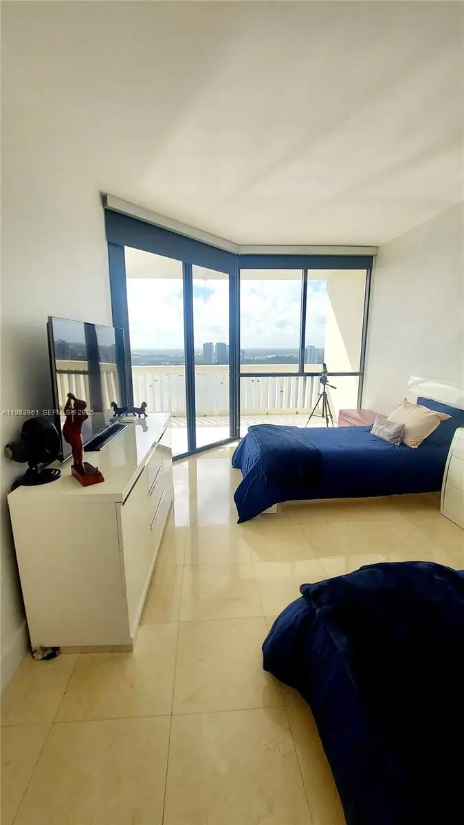 1000 E Island Blvd #3106, Aventura, FL 33160 - #3