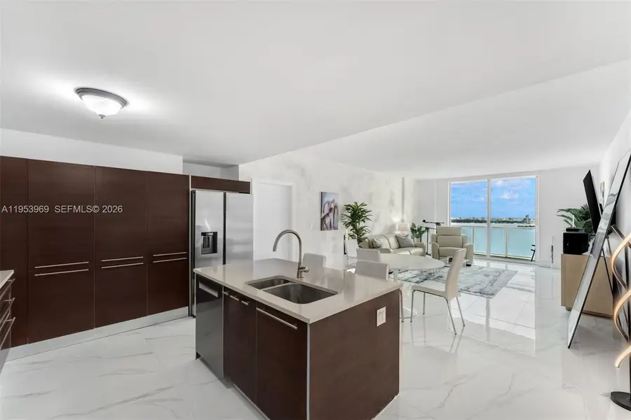 1900 N Bayshore Dr #3202, Miami, FL 33132 - Image #3