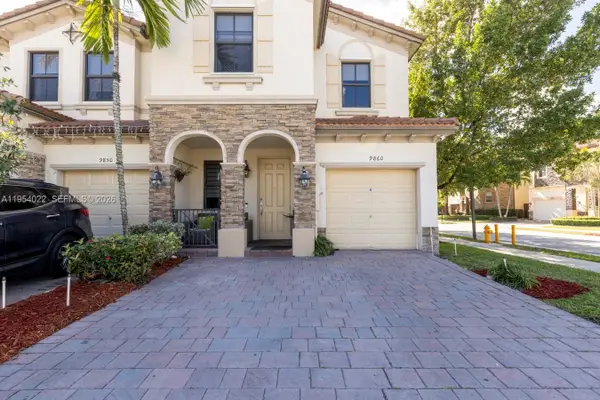 9860 NW 88th St, Doral, FL 33178