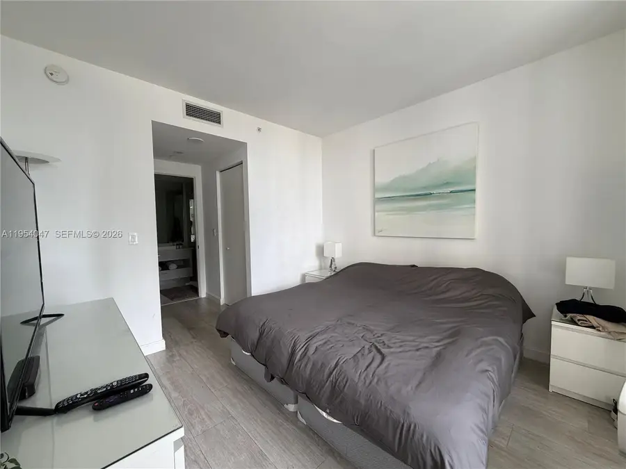 55 SW 9th St #1705, Miami, FL 33130 - Image #3