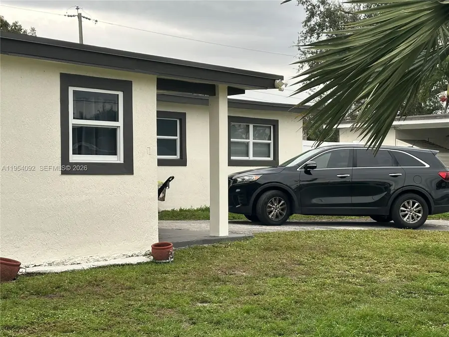 5700 SW 54th Ter, Davie, FL 33314 - Image #3