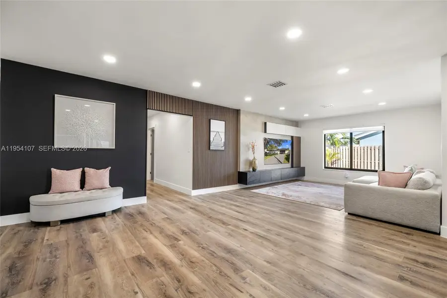 3910 NE 27th Ter, Lighthouse Point, FL 33064 - #2