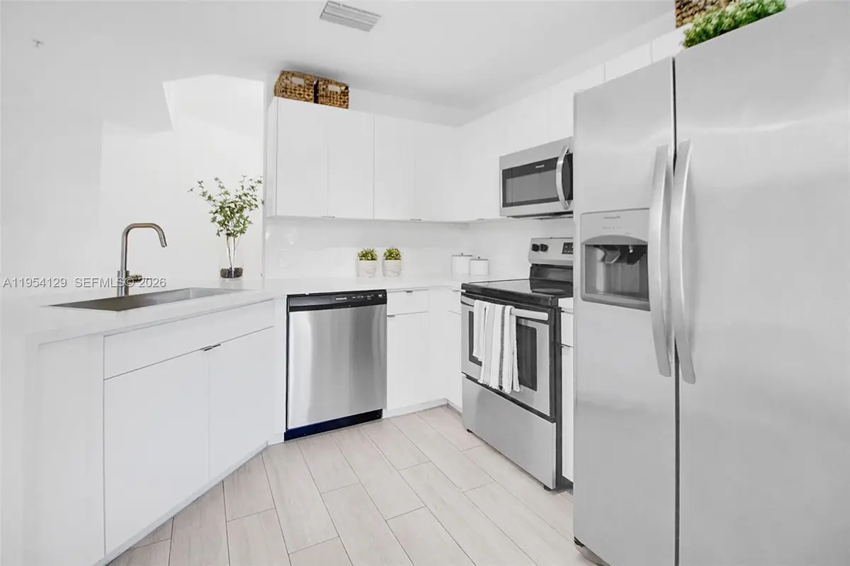 8930 NE 8th Ave #901, Miami, FL 33138 - Image #1