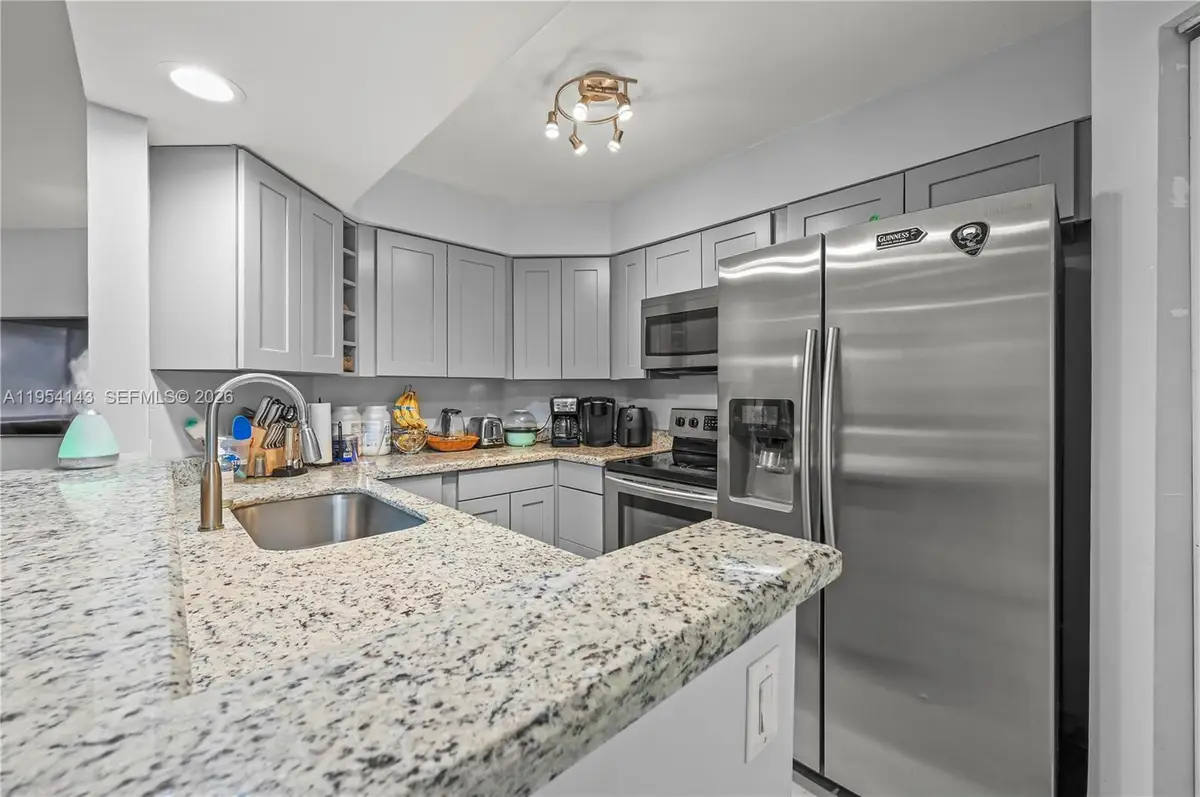 8058 NW 15th Mnr #8058, Plantation, FL 33322 - Image #1