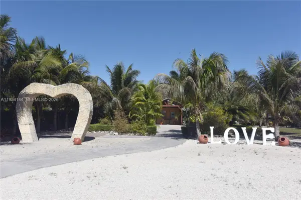 19651 SW 168th St, Miami, FL 33187