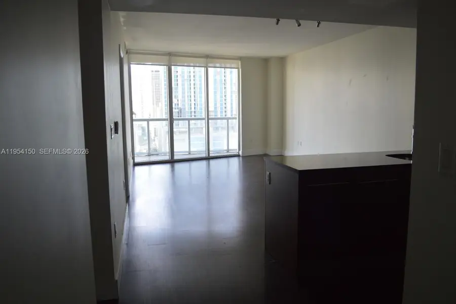 475 Brickell Ave #1814, Miami, FL 33131 - Image #2