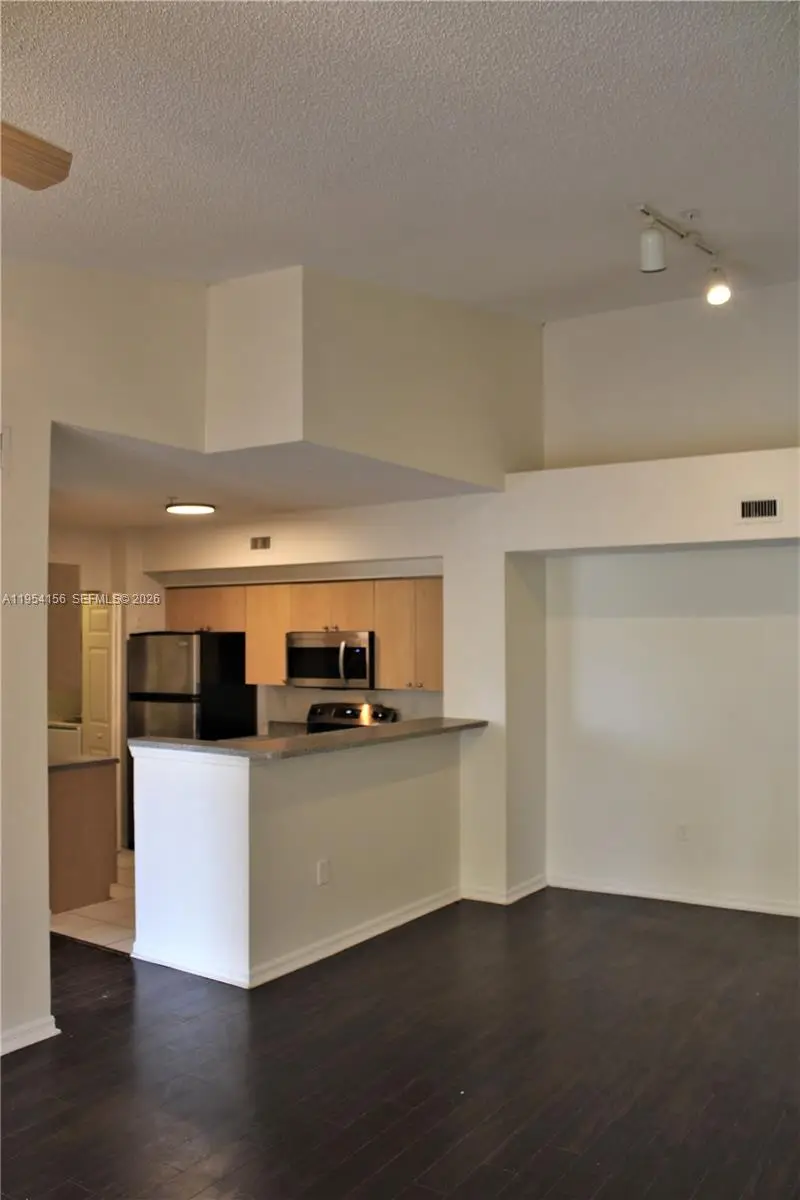 2400 E Preserve Way #304, Miramar, FL 33025 - Image #3