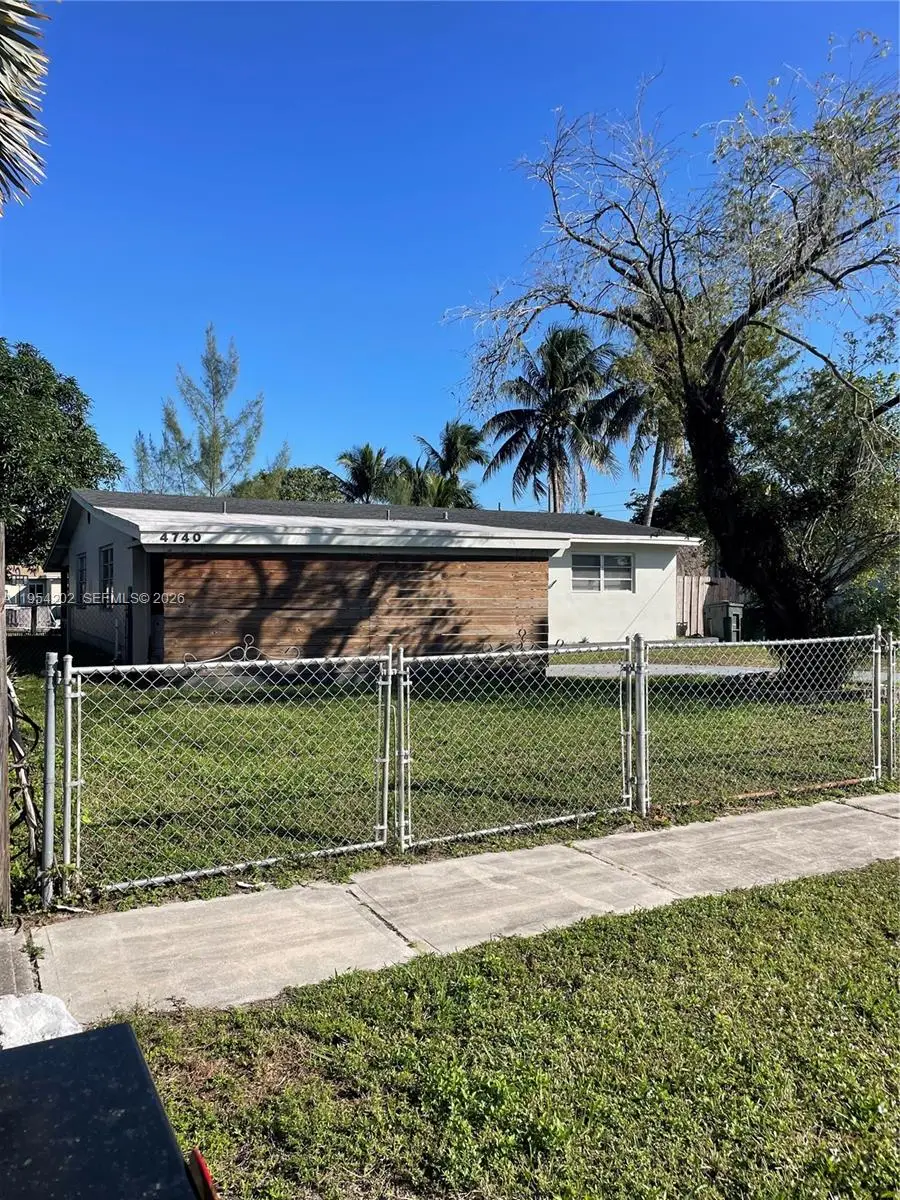 4740 SW 43rd Ave, Dania Beach, FL 33314 - Image #1