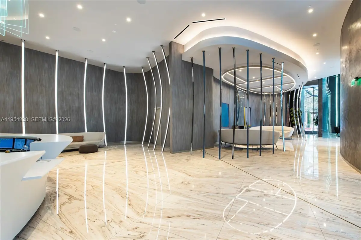 1000 Brickell Plz #2411, Miami, FL 33131 - Image #1