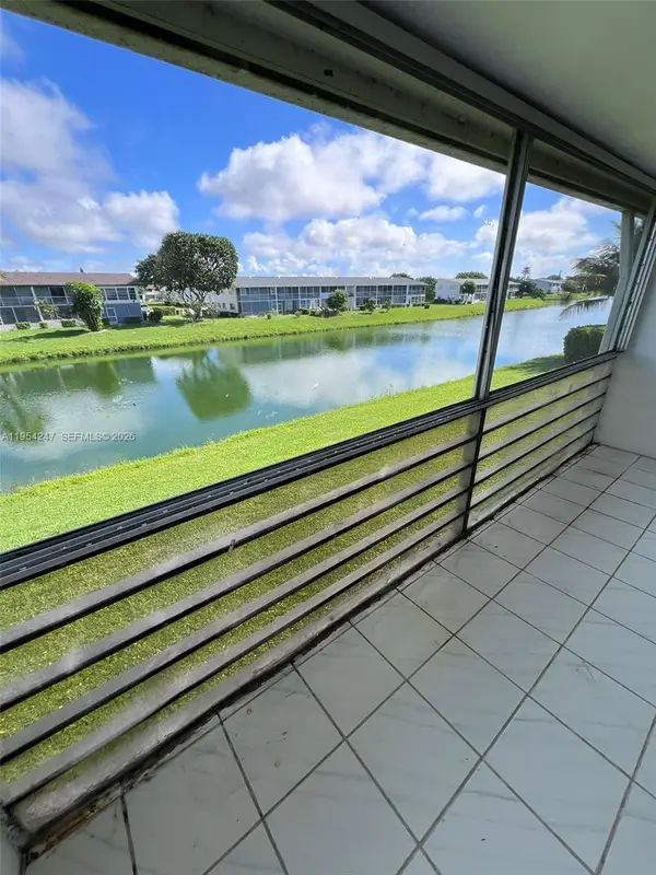 89 Berkshire D #89, West Palm Beach, FL 33417