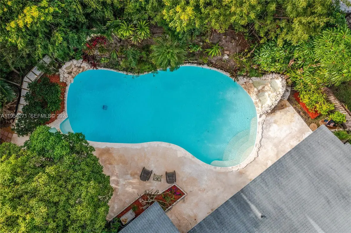 20004 SW 82nd Pl, Cutler Bay, FL 33189 - Image #1