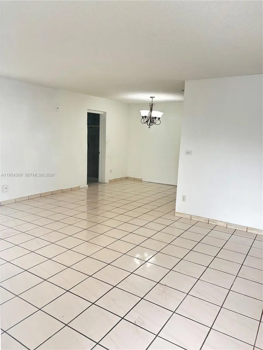 19480 SW 121st Ave, Miami, FL 33177 - #2