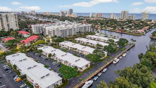 6471 Bay Club Dr #3, Fort Lauderdale, FL 33308