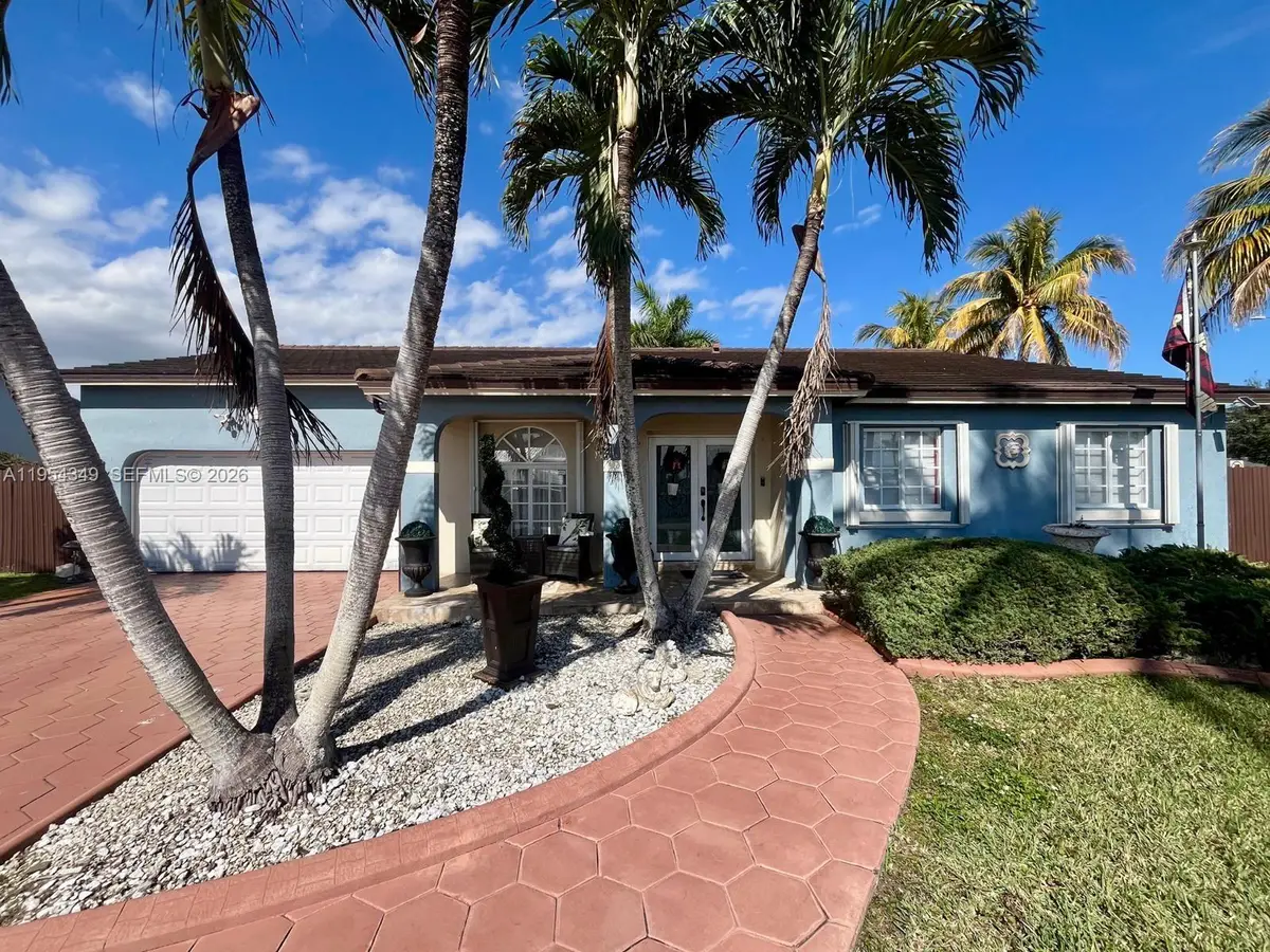 15201 SW 177th Ter, Miami, FL 33187 - #1