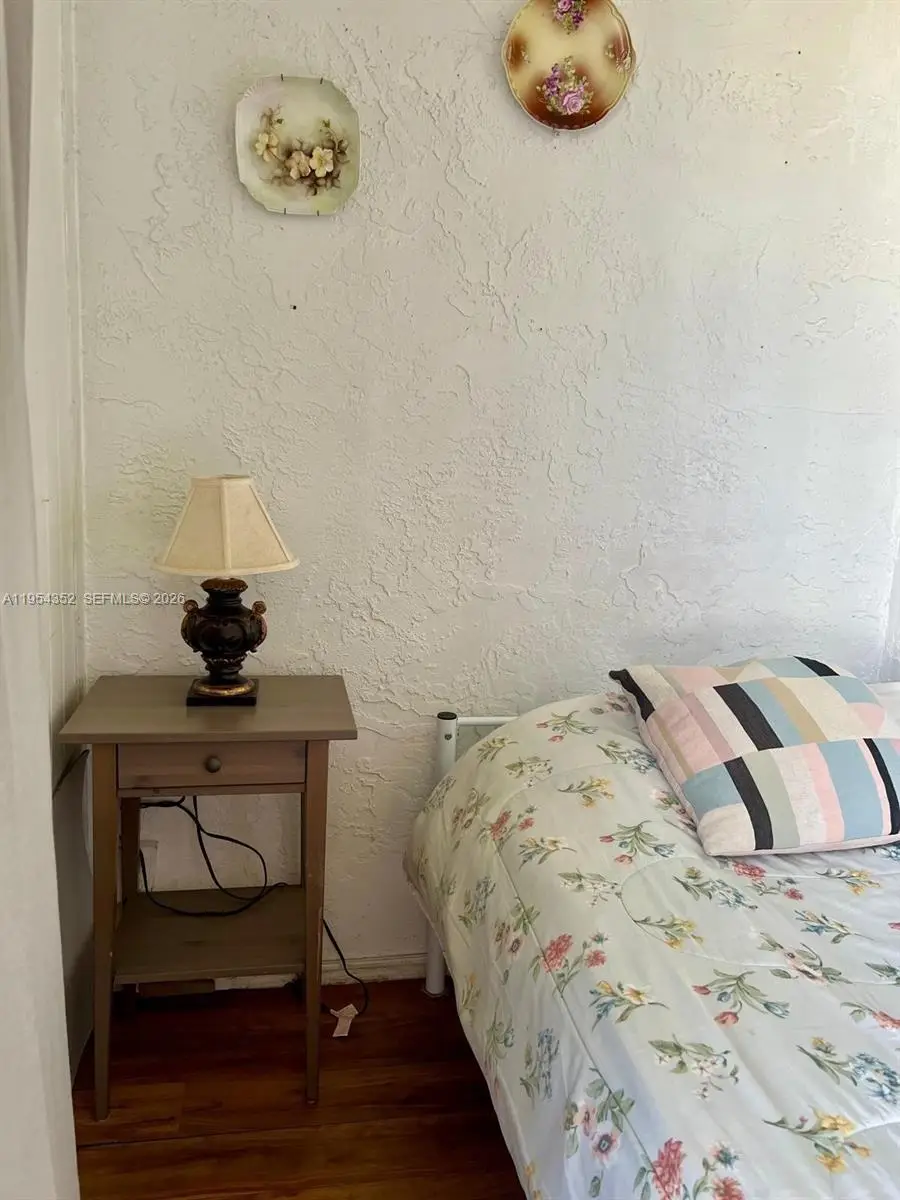 2860 Somerset Dr #405K, Lauderdale Lakes, FL 33311 - Image #3