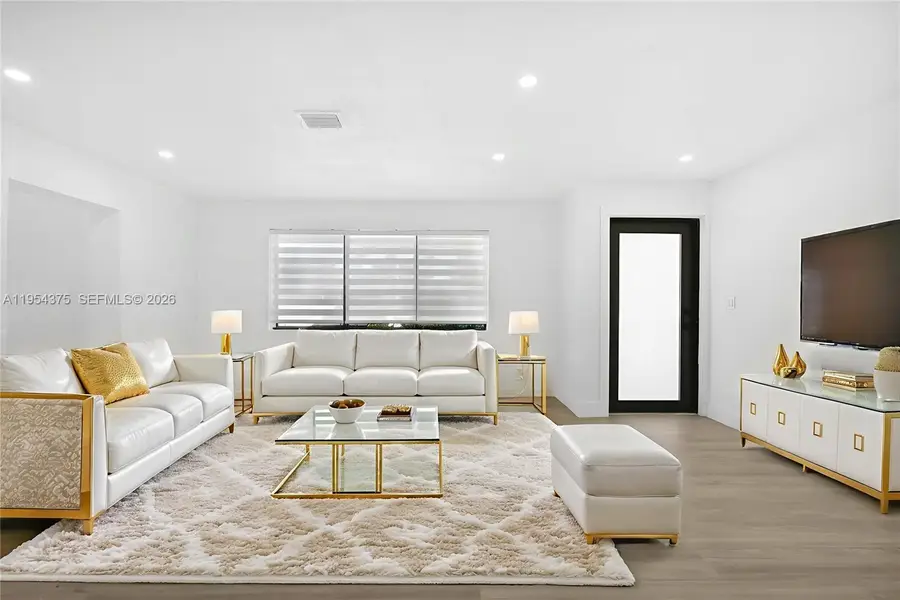 7501 Raleigh St, Hollywood, FL 33024 - Image #2