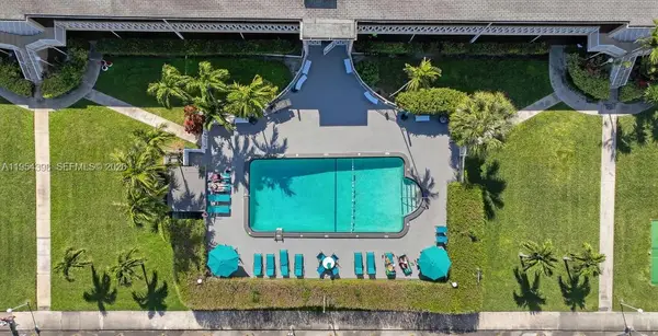 900 Atlantic Shores Blvd #133, Hallandale Beach, FL 33009