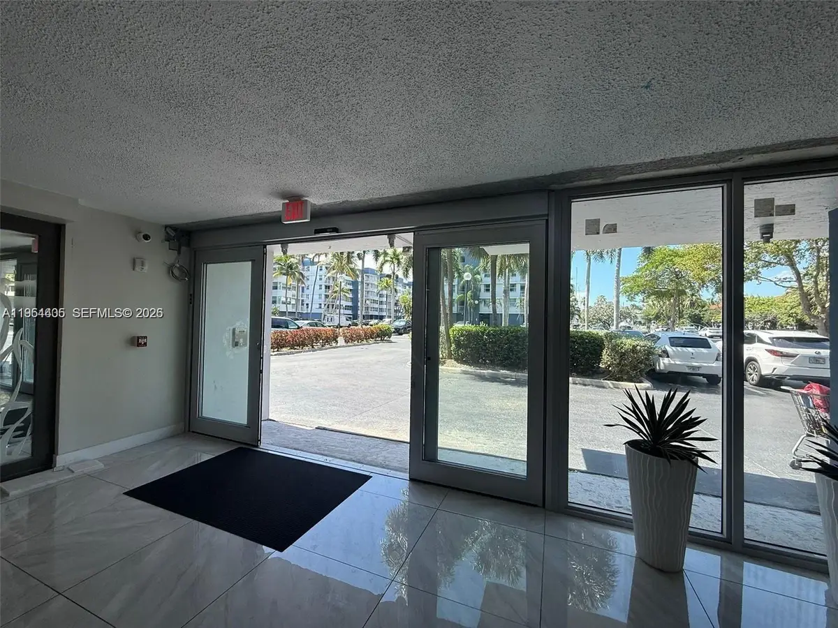 16546 NE 26th Ave #4J, North Miami Beach, FL 33160 - #1