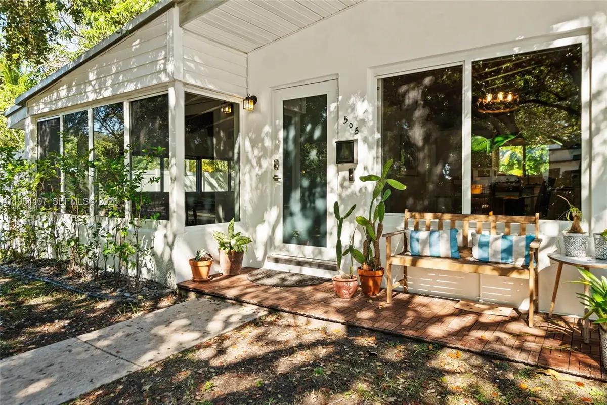 505 NE 132nd Ter, North Miami, FL 33161 - Image #1