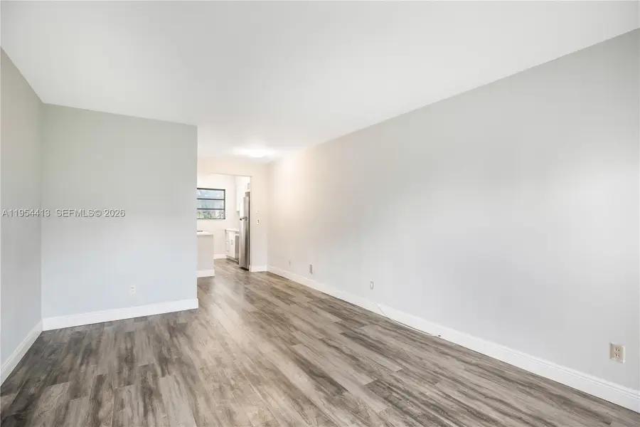 7725 Carlyle Ave #10, Miami Beach, FL 33141 - Image #2