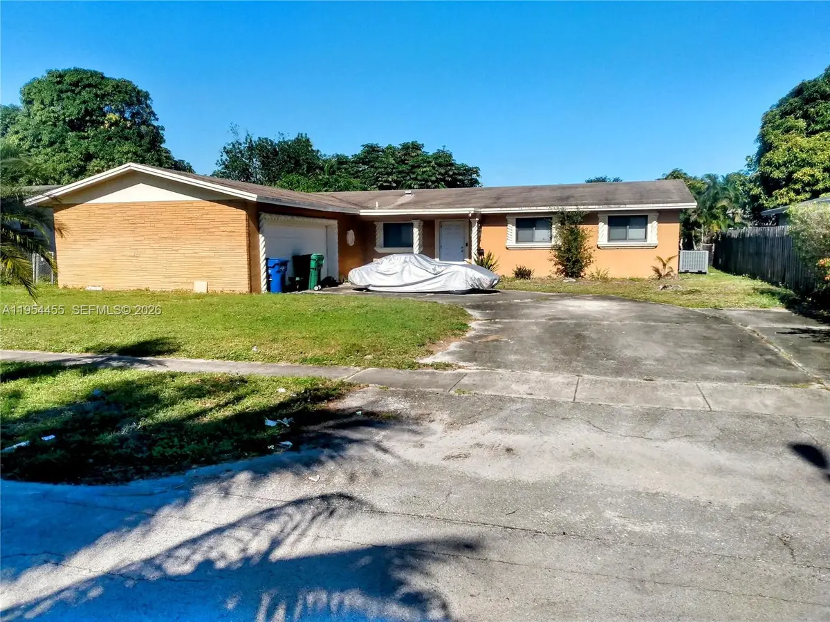 4411 NW 15th St, Lauderhill, FL 33313 - Image #1