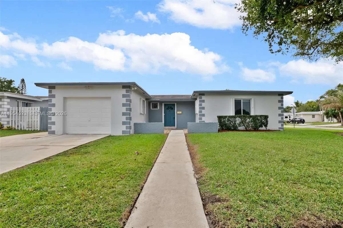 6572 SW 8th Ct, North Lauderdale, FL 33068 - Image #1