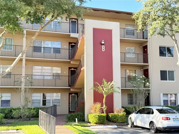850 SW 133rd Ter #416B, Pembroke Pines, FL 33027