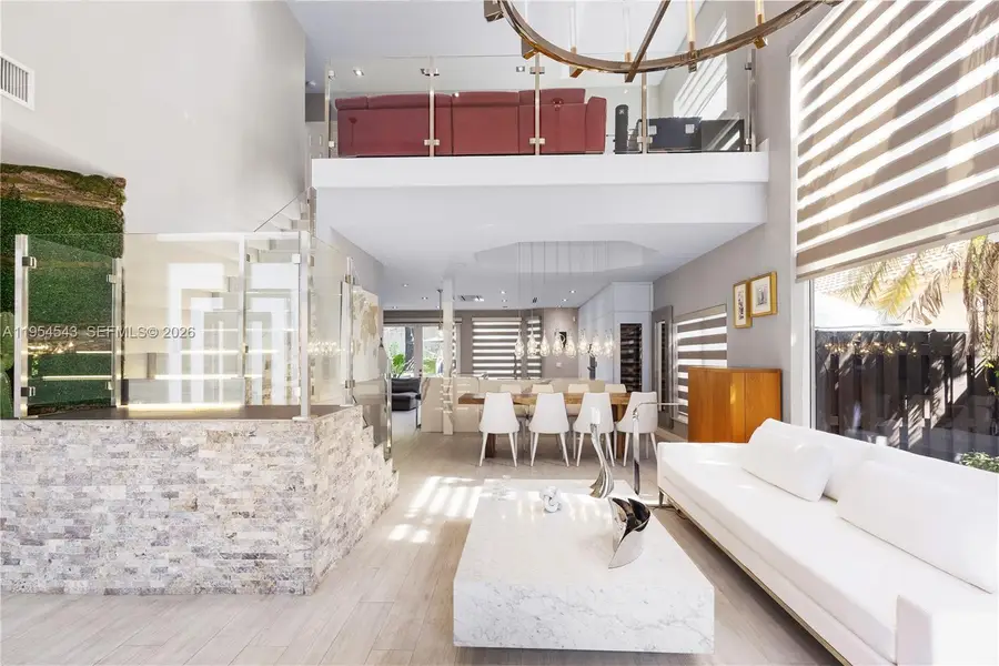 5869 NW 112th Ct, Doral, FL 33178 - Image #2