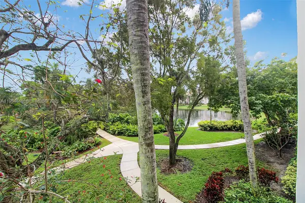 12136 Saint Andrews Pl #204, Miramar, FL 33025