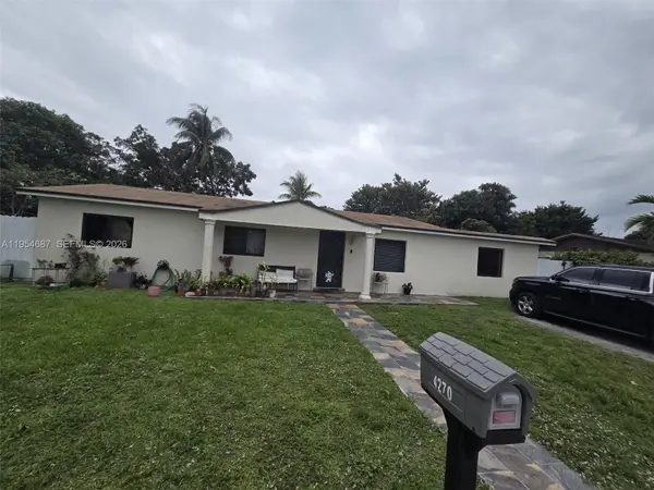 4270 NW 198th St, Miami Gardens, FL 33055
