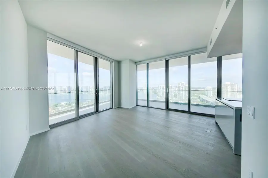 18975 Collins Ave #2205, Sunny Isles Beach, FL 33160 - Image #2