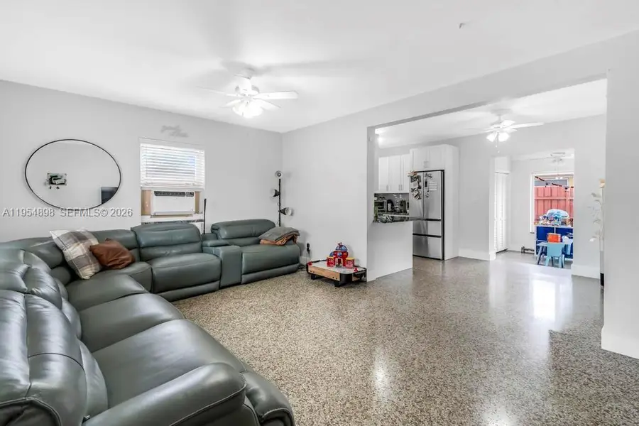 9435-9437 SW 39th St, Miami, FL 33165 - #3