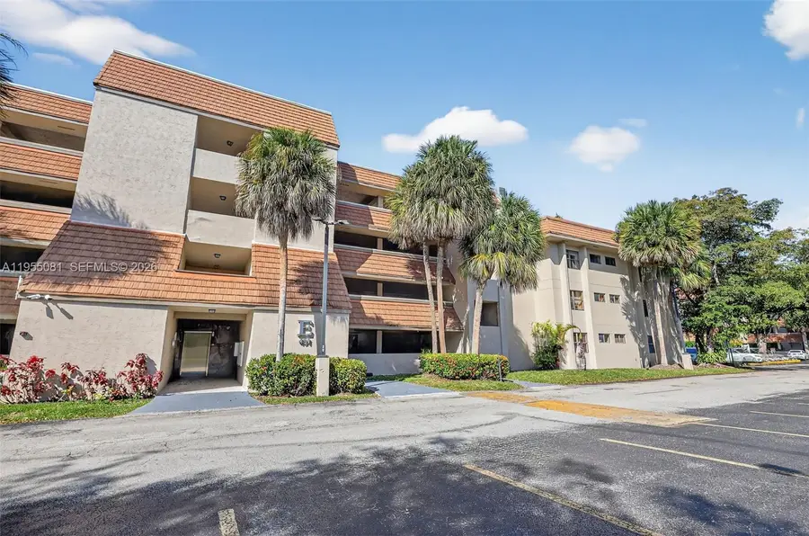 491 Ives Dairy Rd #306-5, Miami, FL 33179 - #2