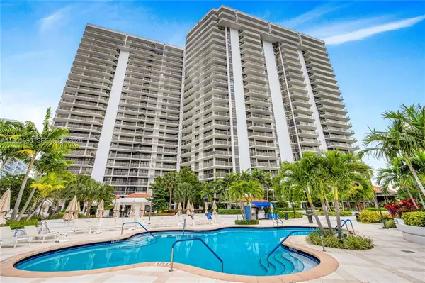 20281 E Country Club Dr #210, Aventura, FL 33180