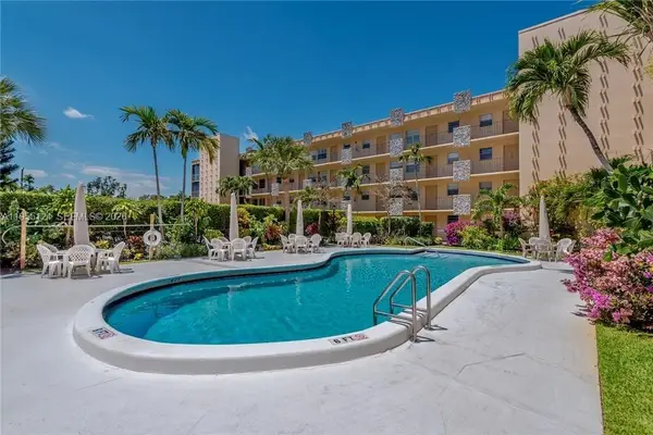 2145 Pierce St #326, Hollywood, FL 33020