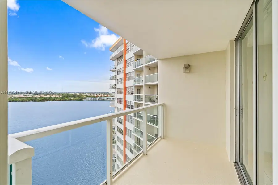 1301 NE Miami Gardens Dr #1424W, Miami, FL 33179 - Image #2