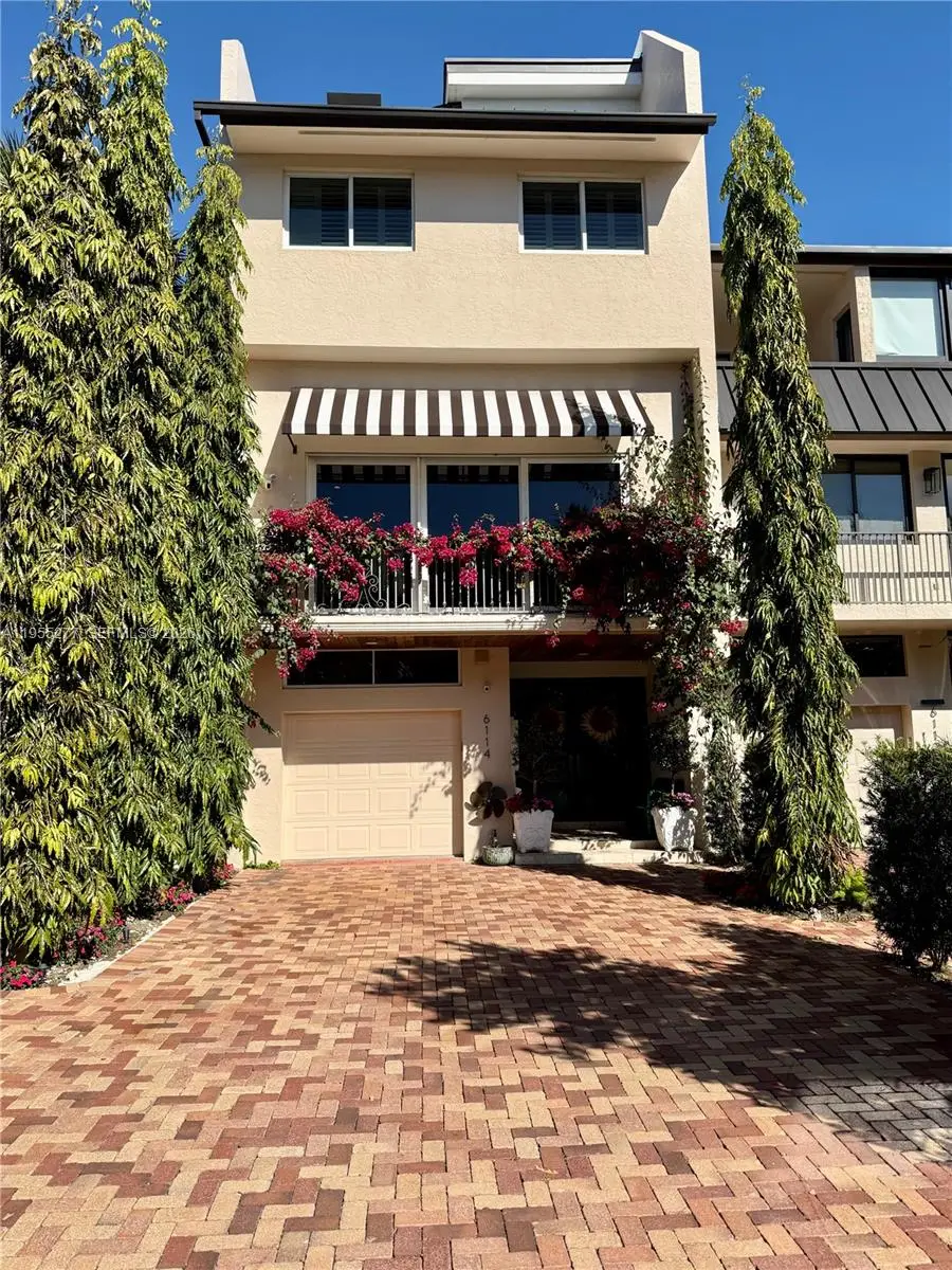 6114 Paradise Point Dr, Palmetto Bay, FL 33157 - Image #3